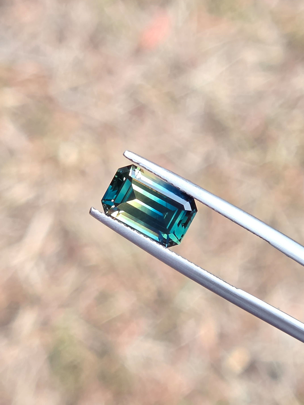3.60ct Emerald Blue - Yellow Parti Sapphire