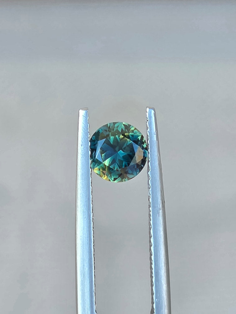 .86ct Round Teal Parti Sapphire