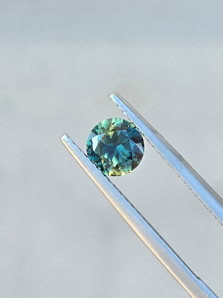 .86ct Round Teal Parti Sapphire