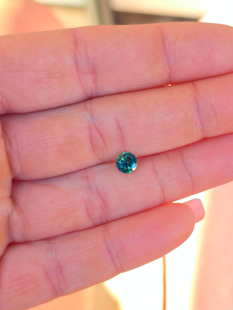 .86ct Round Teal Parti Sapphire