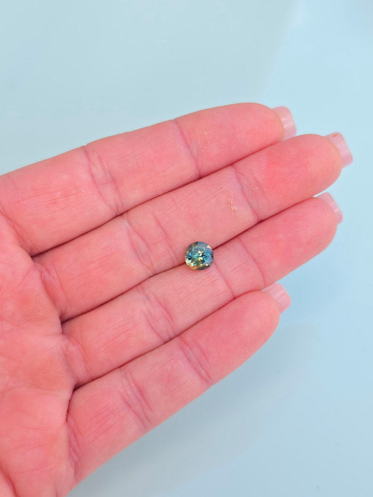 1.52ct Round Blue Parti Sapphire