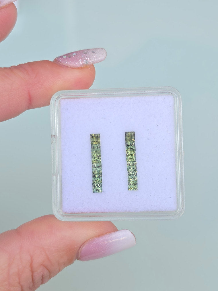 Gradual Sapphire Colour Set in Green Partis