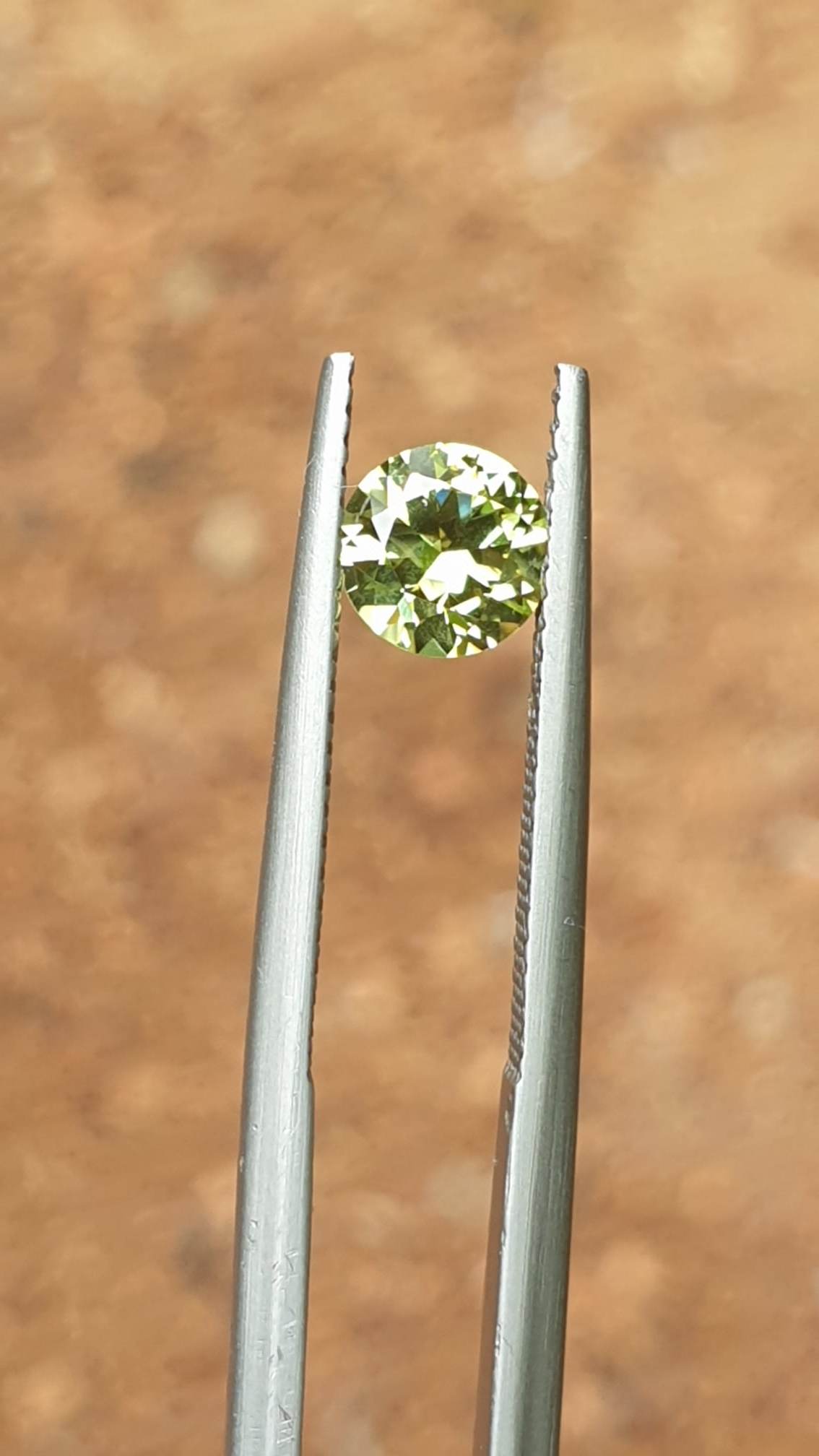 1.04ct Round Yellow Parti Sapphire